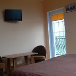 Kalski Dworek Habitación en casa particular Węgorzewo